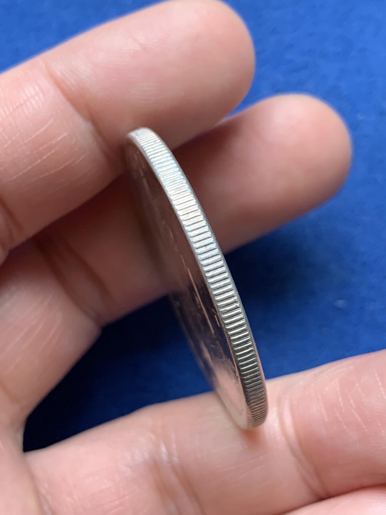 《竞宝斋》第481场 周日，周一 2场连拍 （全场包邮）20级店铺 欢迎送拍 美国1922年和平一美元银币