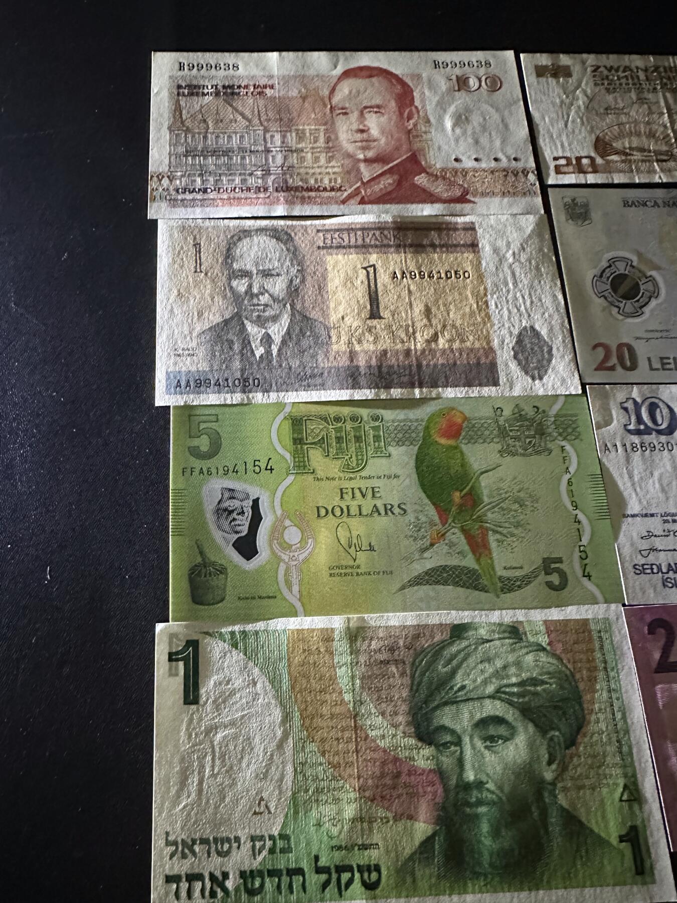 《外钞收藏家》第六百二十八期（精品百拍场）（长期征集拍品、欢迎藏友们联系合作） 卢森堡、奥地利、罗马尼亚、斐济等八张一起 有新有旧如图