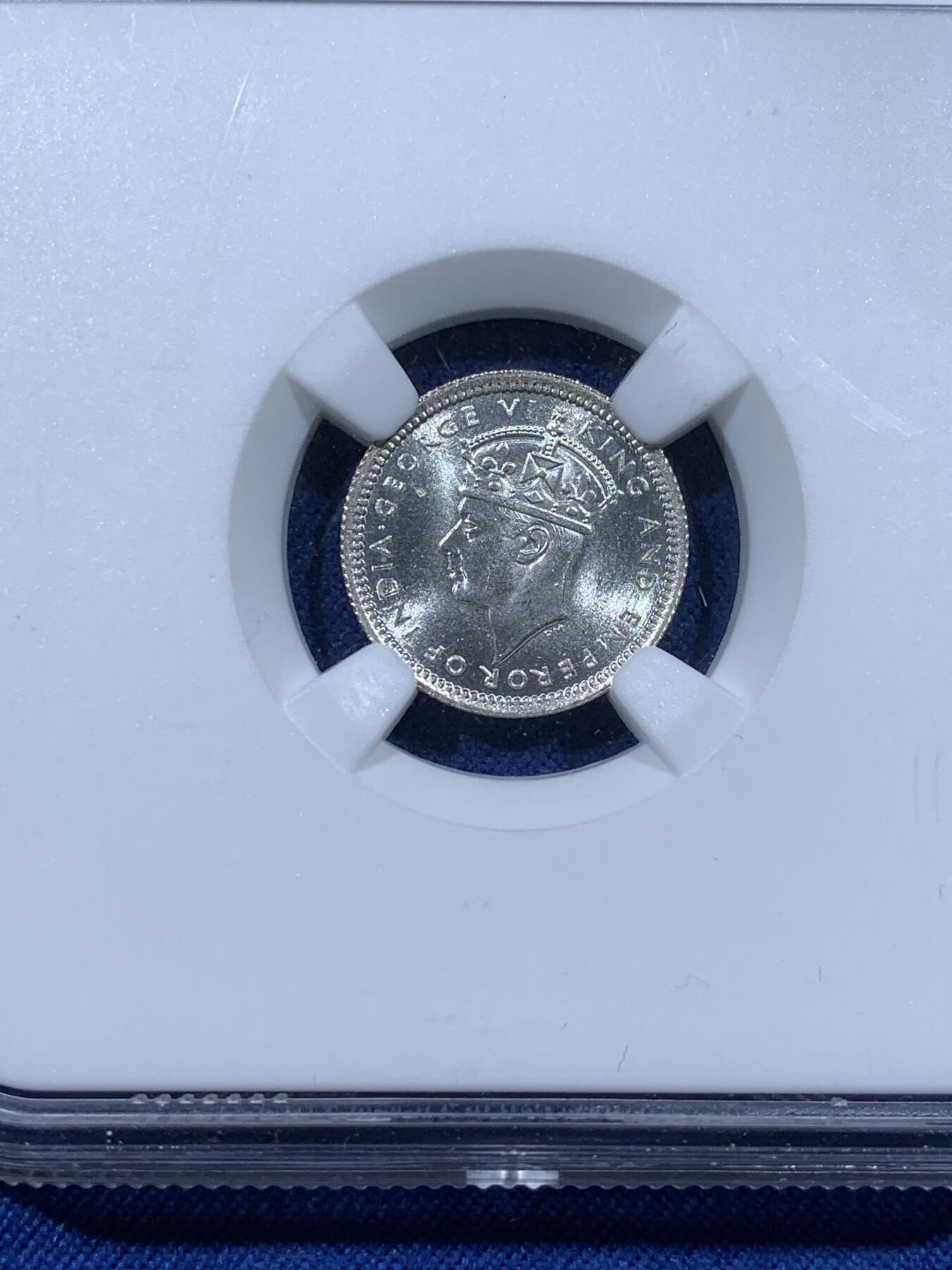 《竞宝斋》第481场 周日，周一 2场连拍 （全场包邮）20级店铺 欢迎送拍 两枚一组 NGC MS63 马来亚1943年乔治六世5分+10分银币