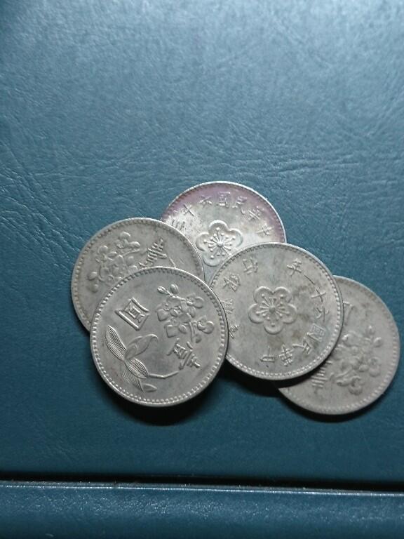 松南世界钱币——260420 台湾兰花壹圆1元镍币5枚1