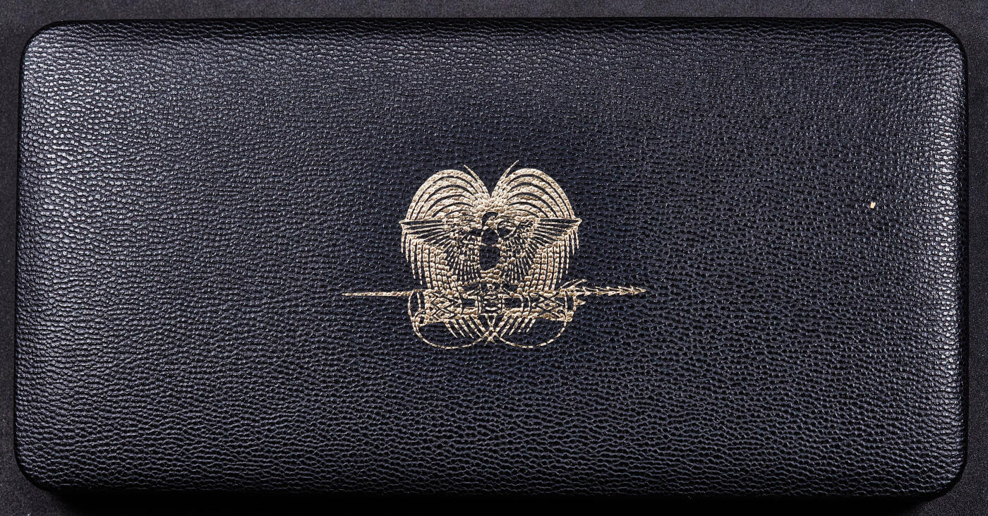 【俄甄集藏】满园春色-2026年(051)04-22星期三 晚 19:30 全场包邮 巴布亚新几内亚1980年1托伊-10基纳精制硬币9枚全套，原盒证，其中5基纳重27.6克，500银；10基纳重41.6克，925银，含纯银共52.28克，发行量2125套