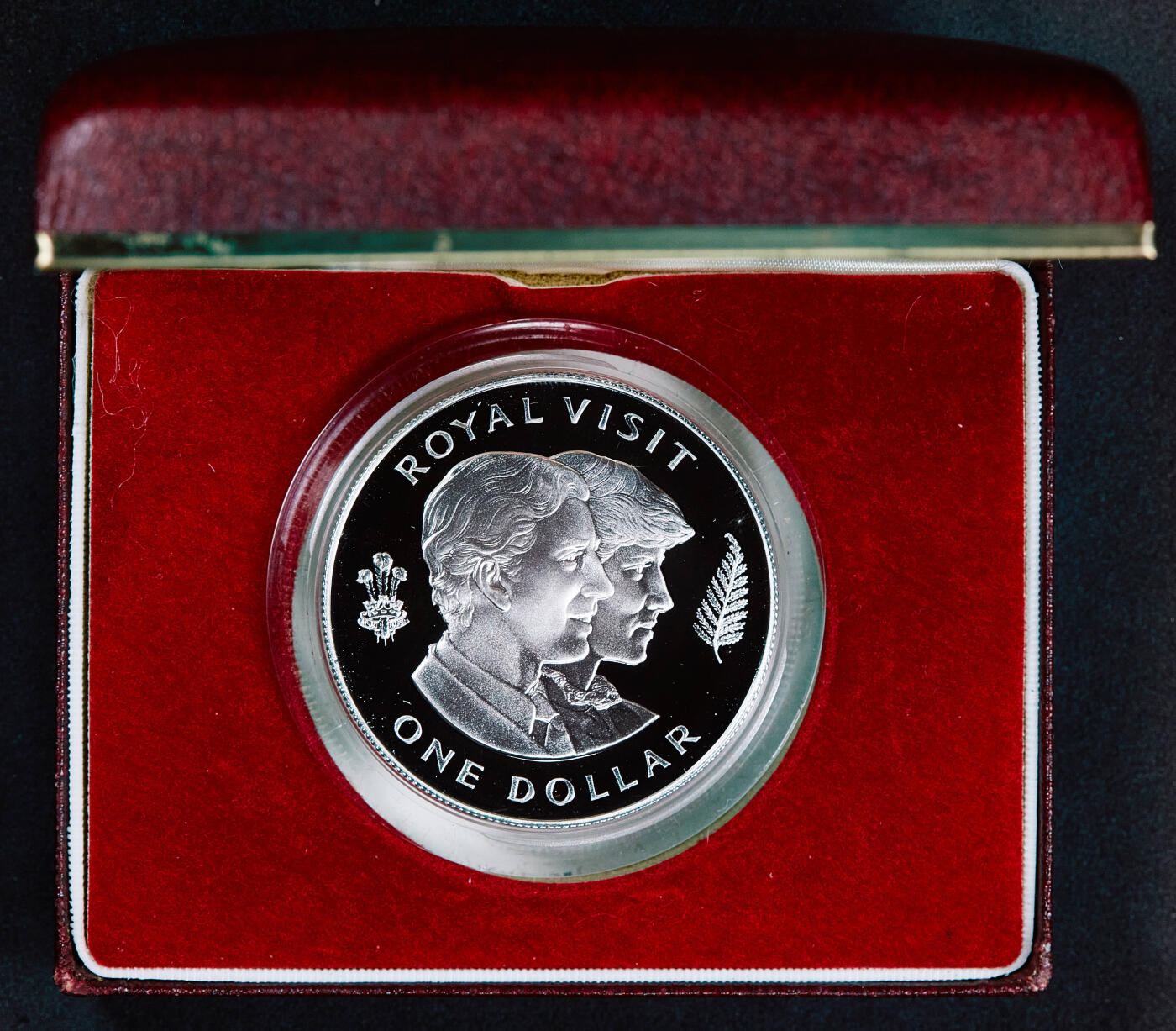 【俄甄集藏】满园春色-2026年(051)04-22星期三 晚 19:30 全场包邮