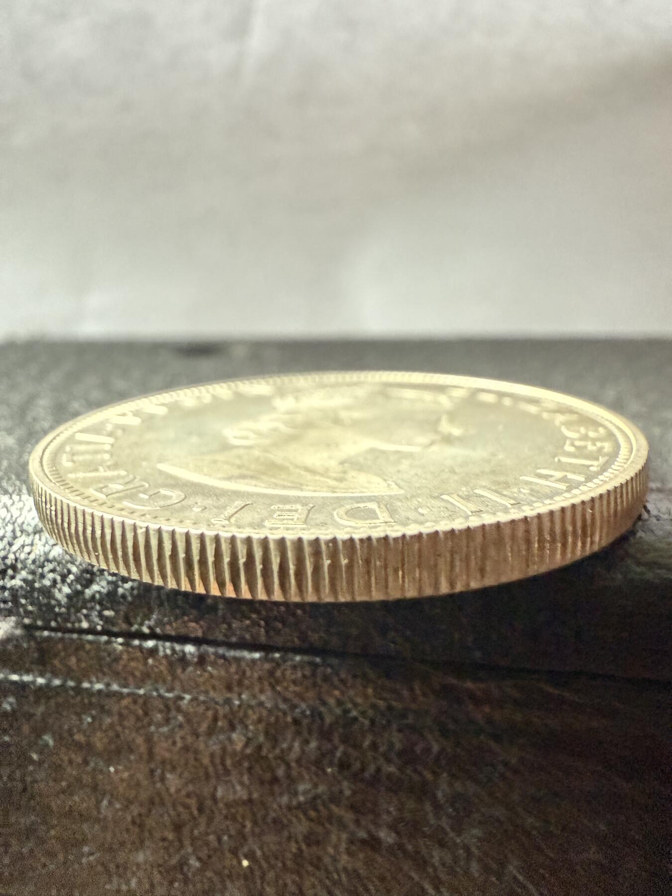 【周六 19:30】乾藏阁外国银币专场・裸币 / 评级币 + 银章铜章 保真包老 1964年 英属百慕大 1克朗 伊丽莎白二世银币 带彩光