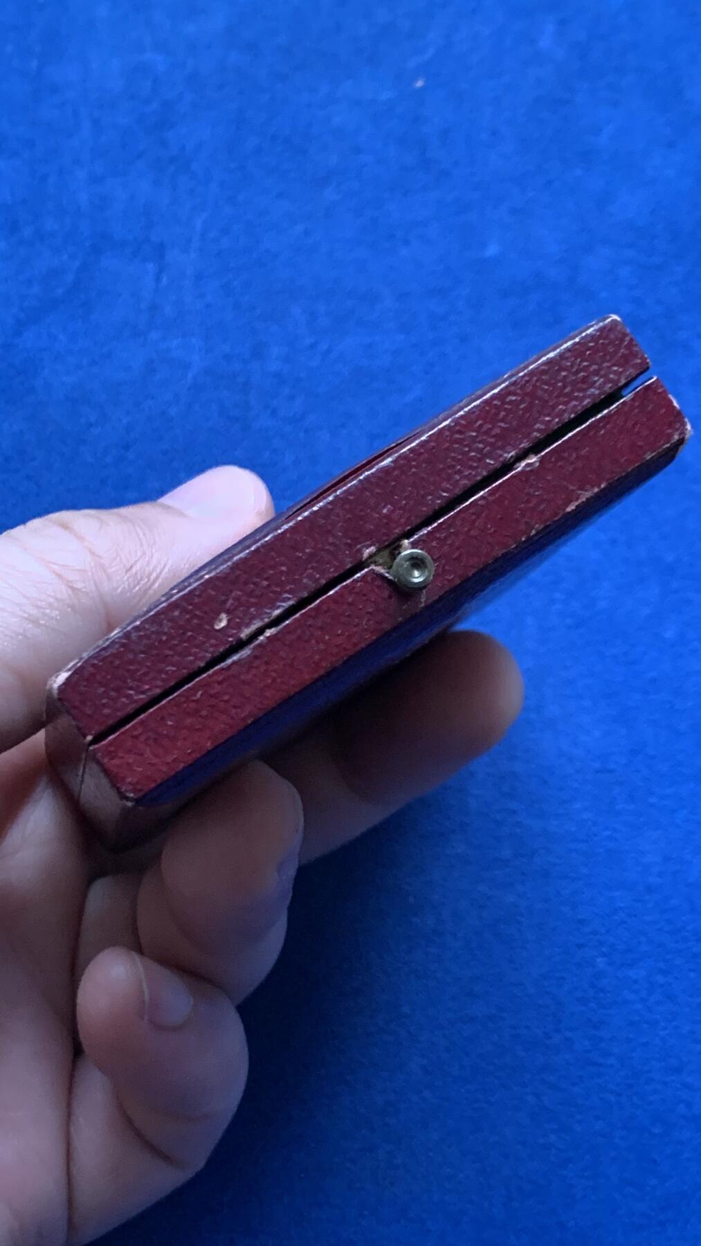 《竞宝斋》第481场 周日，周一 2场连拍 （全场包邮）20级店铺 欢迎送拍 法国西南犬类协会纪念镀金铜章 35.9克 40.6mm 带盒