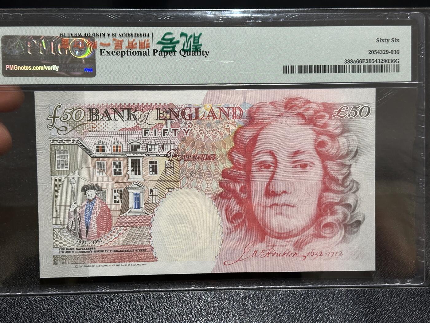 《外钞收藏家》第六百二十八期（精品百拍场）（长期征集拍品、欢迎藏友们联系合作） 英国E序列50镑 PMG66 首发A01冠 千位号