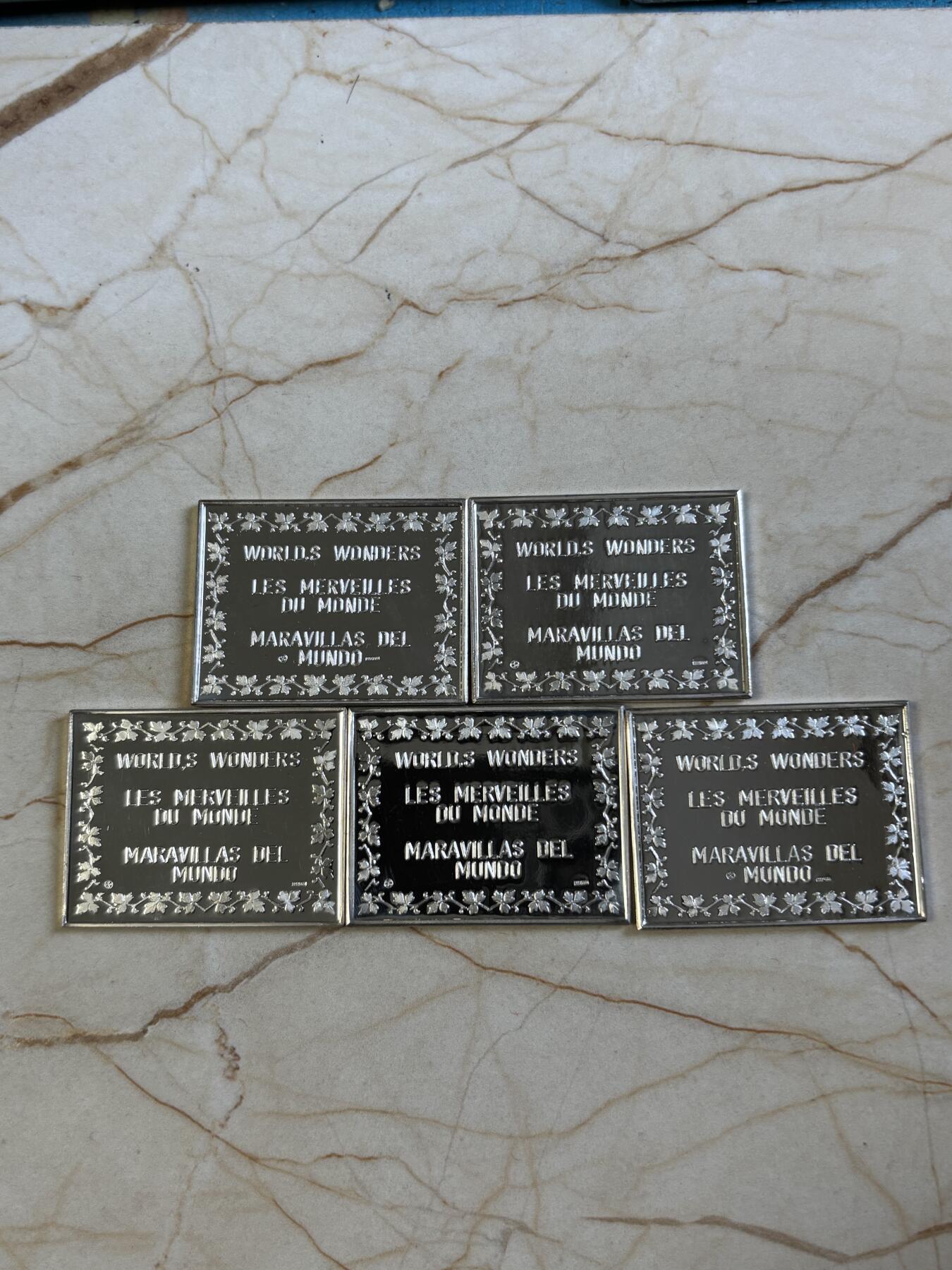 第197期拍卖 世界著名景点纪念纯银章一组十枚，单枚39.5*30.5毫米，总重约140.1克带银戳