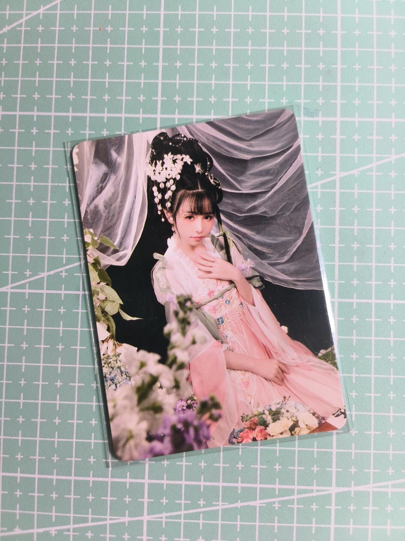 C先生卡牌 第27期 持续收拍品中…零手续费代拍 【彩闪】墨卡文化《Cosplay 系列》3张套 艺术