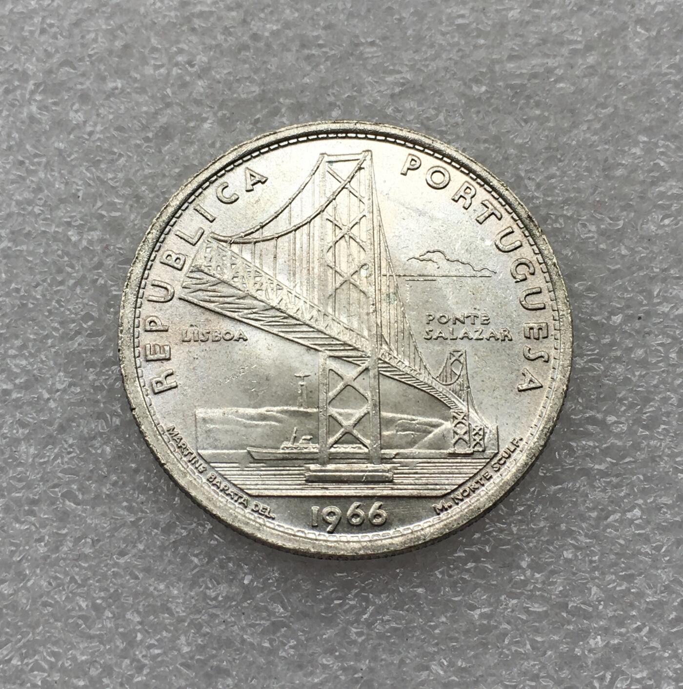世界钱币专场拍卖 每周二开拍 1966年葡萄牙大桥20埃斯库多银币