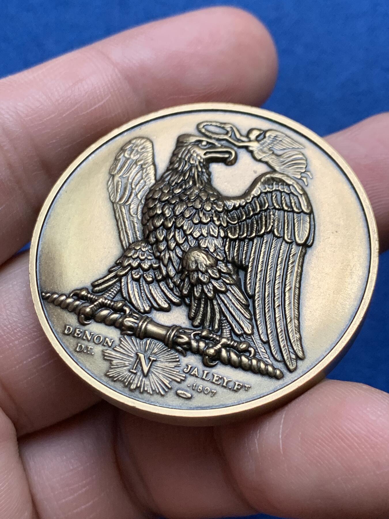 《竞宝斋》第481场 周日，周一 2场连拍 （全场包邮）20级店铺 欢迎送拍 拿破仑远征埃及铜章 后铸 47.1克 41.1mm