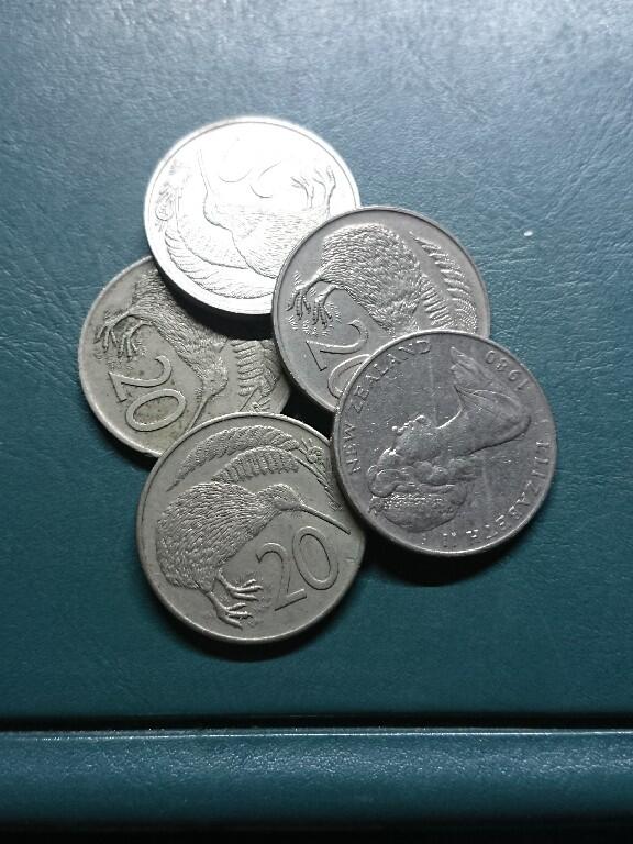 松南世界钱币——260420 新西兰20分青年女王头像镍币5枚