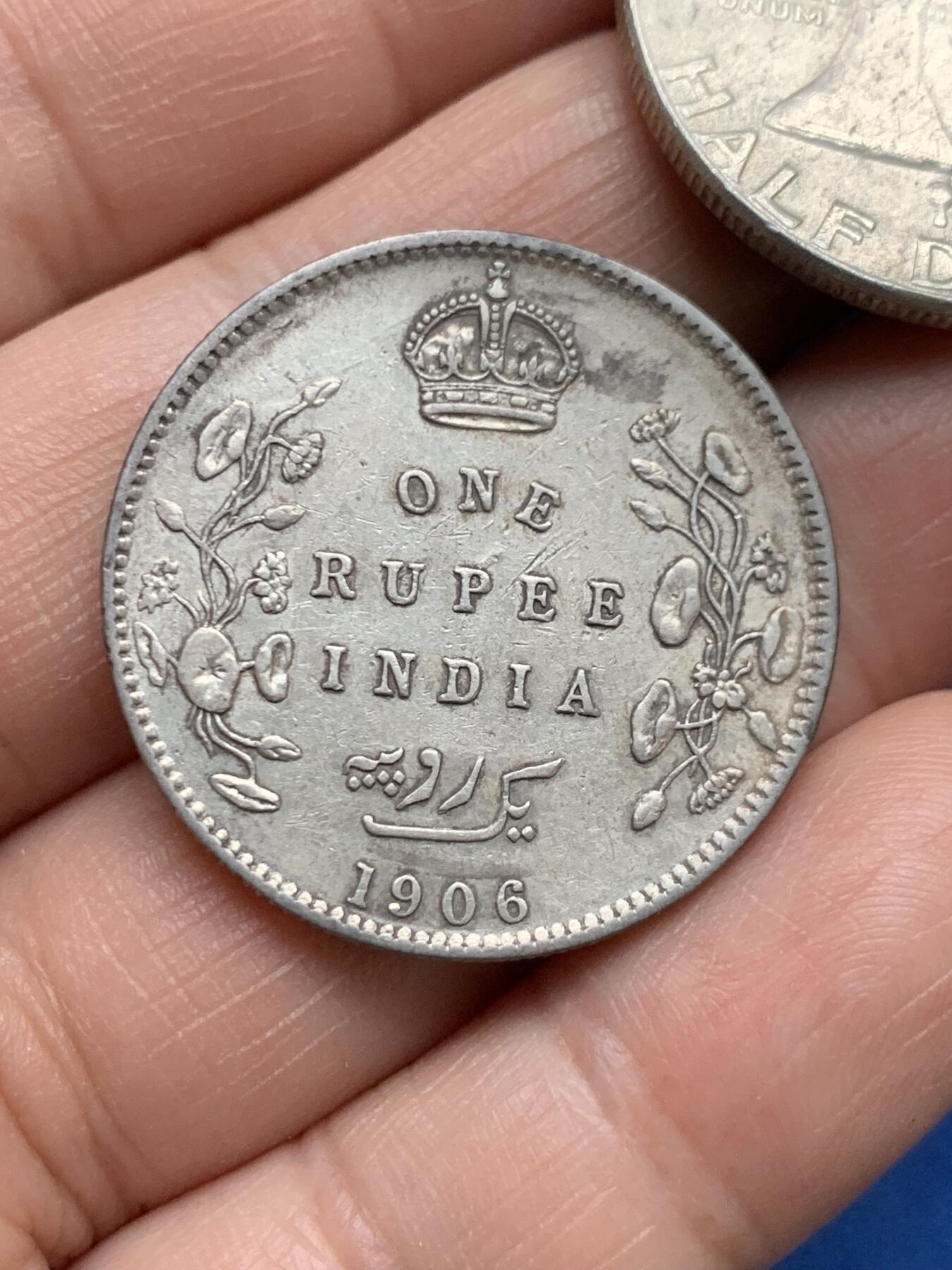 《竞宝斋》第481场 周日，周一 2场连拍 （全场包邮）20级店铺 欢迎送拍 两枚一组 1906年英属印度爱德华七世卢比银币+1963年美国富兰克林半美元银币