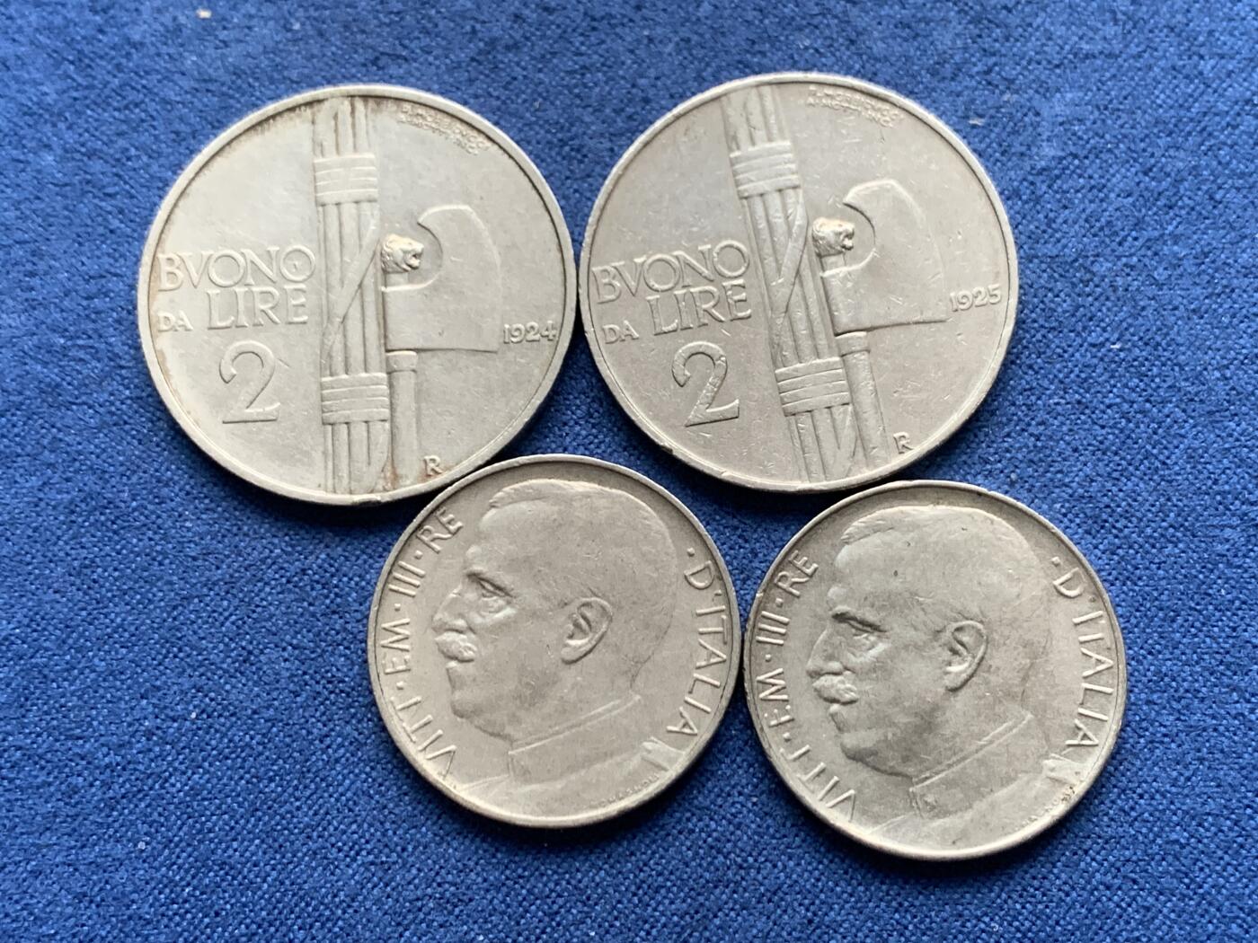 《竞宝斋》第481场 周日，周一 2场连拍 （全场包邮）20级店铺 欢迎送拍 四枚一组 意大利1921/1925年50分狮子拉车，1924/1925年2里拉。