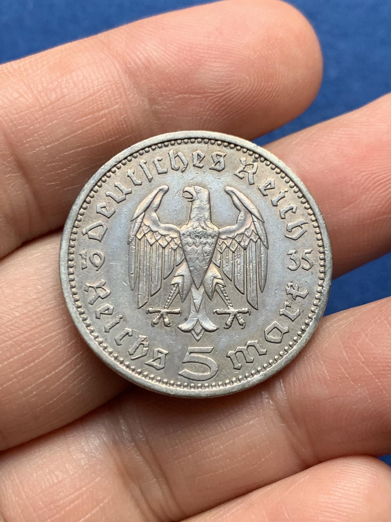 《竞宝斋》第481场 周日，周一 2场连拍 （全场包邮）20级店铺 欢迎送拍 德国1935年A版兴登堡5马克银币