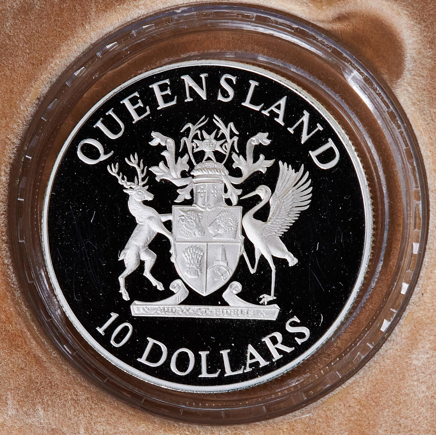 【俄甄集藏】满园春色-2026年(051)04-22星期三 晚 19:30 全场包邮 澳大利亚1989年行政区系列-昆士兰州10元精制银币，原盒，重20克，925银，发行量48573枚