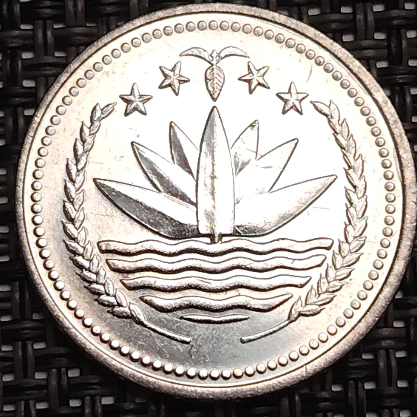 布加迪🐬～世界钱币(上海)🌾第 290 期 /  各国套币和散币