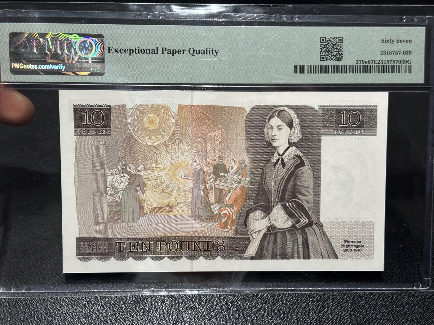 《外钞收藏家》第六百二十八期（精品百拍场）（长期征集拍品、欢迎藏友们联系合作） 1988-91年英国D序列10镑 PMG67 BWC版