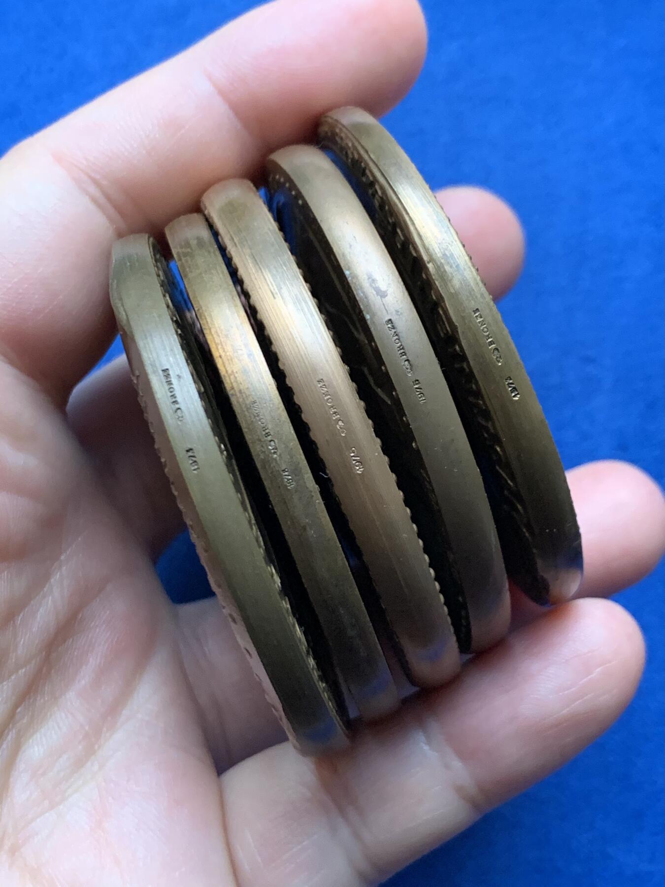 《竞宝斋》第481场 周日，周一 2场连拍 （全场包邮）20级店铺 欢迎送拍 五枚一组 法国存款与托管局纪念大铜章 58-59.8mm 总重640克