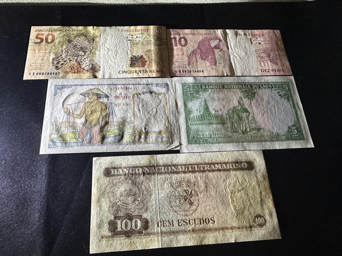 《外钞收藏家》第六百二十八期（精品百拍场）（长期征集拍品、欢迎藏友们联系合作） 巴西、东方汇理、老挝、东帝汶 五张一起 巴西50全新不绝 老挝全新 其他非全新