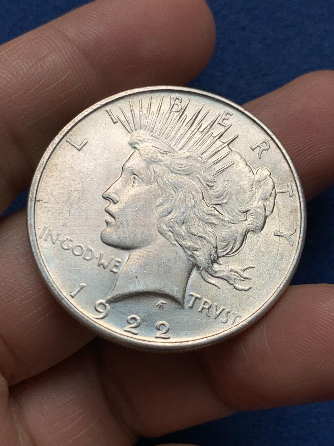 《竞宝斋》第481场 周日，周一 2场连拍 （全场包邮）20级店铺 欢迎送拍 美国1922年和平一美元银币