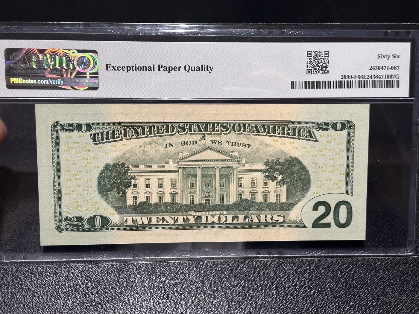 《外钞收藏家》第六百二十八期（精品百拍场）（长期征集拍品、欢迎藏友们联系合作） 2017年美国彩版20美元 PMG66 数三 圆圆号