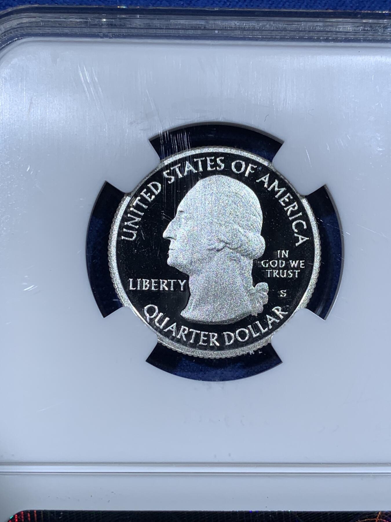 《竞宝斋》第481场 周日，周一 2场连拍 （全场包邮）20级店铺 欢迎送拍 NGC PF69UC 美国2010年美丽美国-约塞米蒂国家公园1/4元精制银币，PROOF精制币，币面清爽干净又舒适，打制精美，小巧精致，状态极佳。