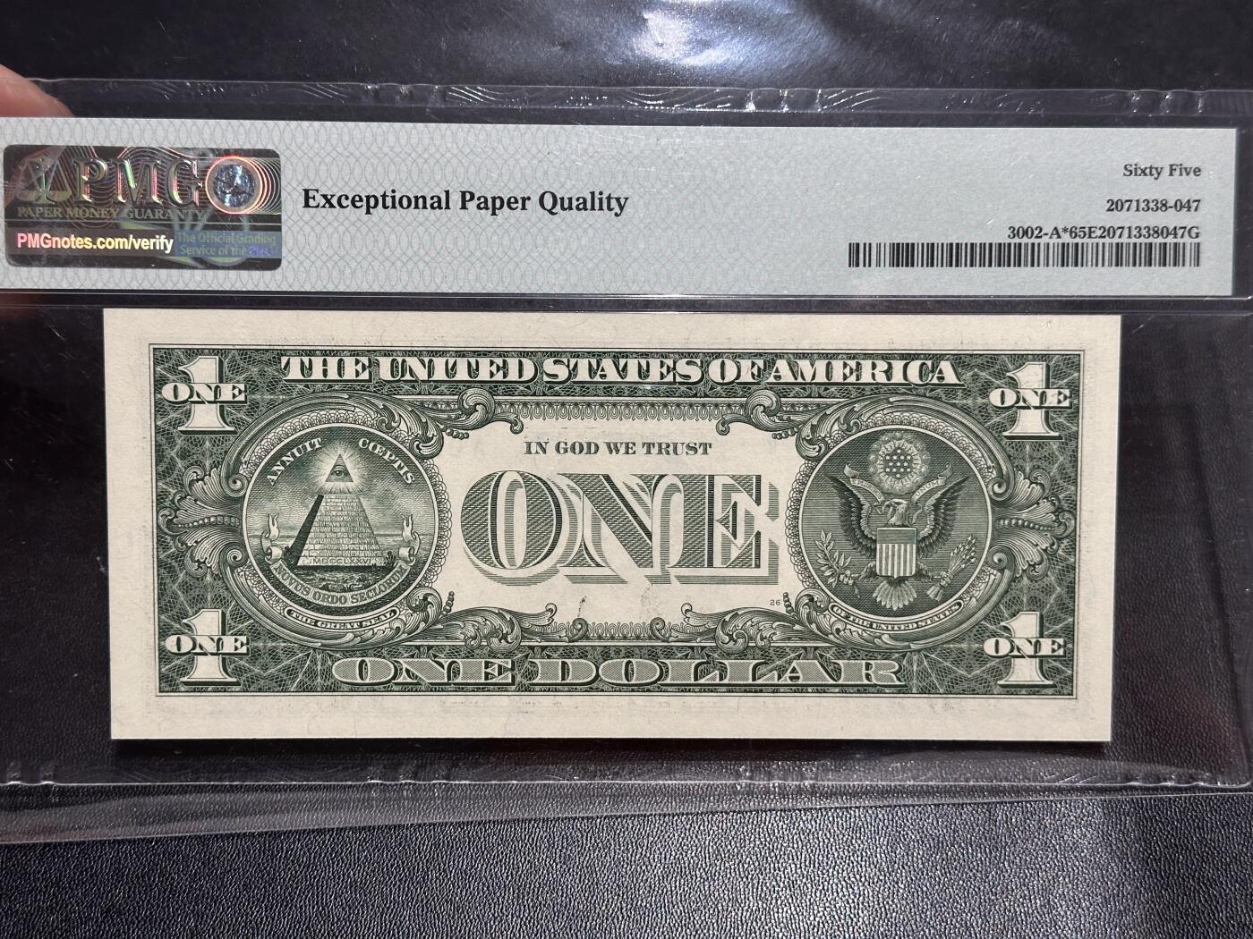 《外钞收藏家》第六百二十八期（精品百拍场）（长期征集拍品、欢迎藏友们联系合作） 2013年美国1美元 补号  A冠 无47尾8 PMG65