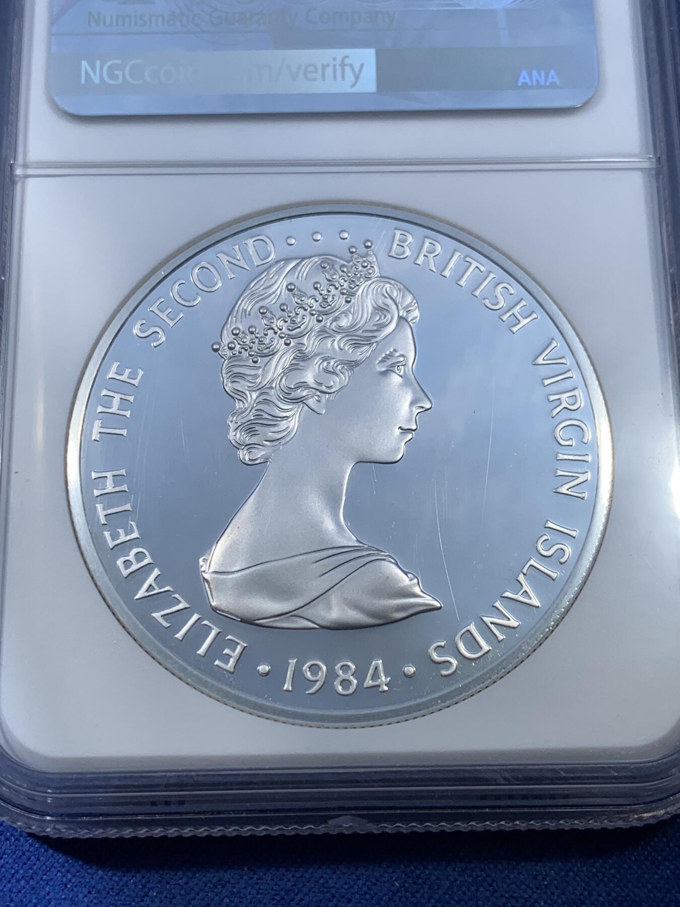 《竞宝斋》第481场 周日，周一 2场连拍 （全场包邮）20级店铺 欢迎送拍 NGC PF66UC 英属维尔京群岛1984年5元银币，黄林莺鸟类主题，镜面深浮雕，精美精制币。