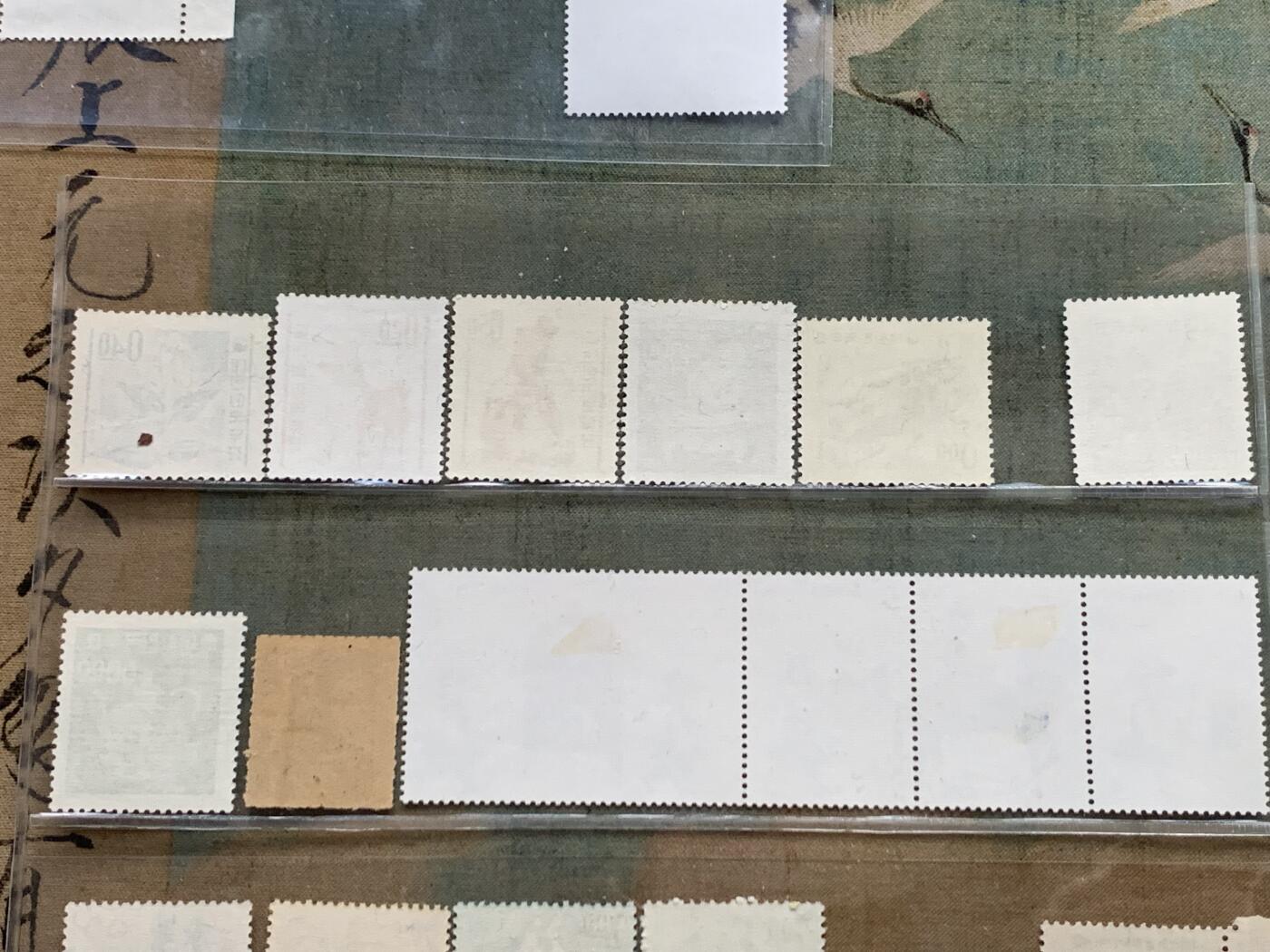 《竞宝斋》第481场 周日，周一 2场连拍 （全场包邮）20级店铺 欢迎送拍 韩国50-70年代邮票型张共28枚，含李承晚就职和1971年鼠年小全张新无贴一套等名票，鼠年小型张新票无背贴一套就不便宜了，还有不少早期稀见老票