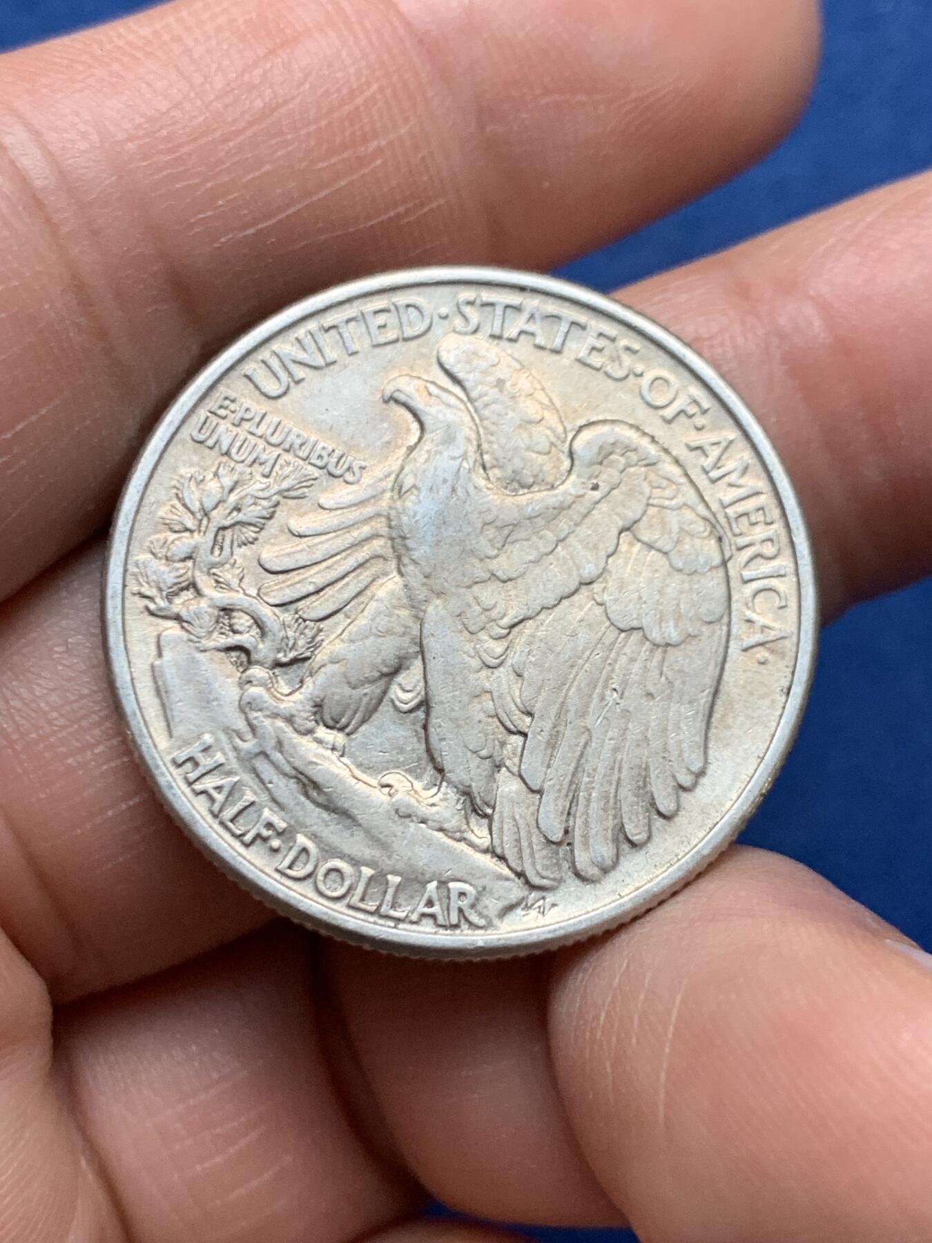 《竞宝斋》第481场 周日，周一 2场连拍 （全场包邮）20级店铺 欢迎送拍 美国1946年行走女神半美元银币