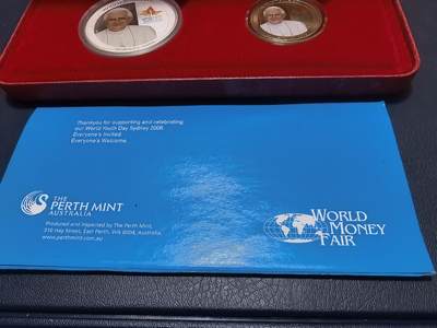 长老汇马年精选第十九场拍卖 澳大利亚2008年1元彩色铜银币套 世界青年日（本笃十六世教皇） 1盎司999银 发行量：2万5千 盒证全
