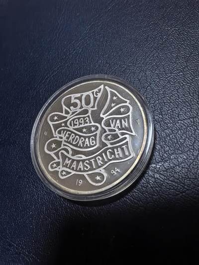 长老汇马年精选第十九场拍卖 荷兰1994年50盾精制银币 马斯特里赫特条约 925银25克 发行量：2万4千5百 盒证全
