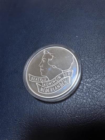 长老汇马年精选第十九场拍卖 荷兰1994年50盾精制银币 马斯特里赫特条约 925银25克 发行量：2万4千5百 盒证全