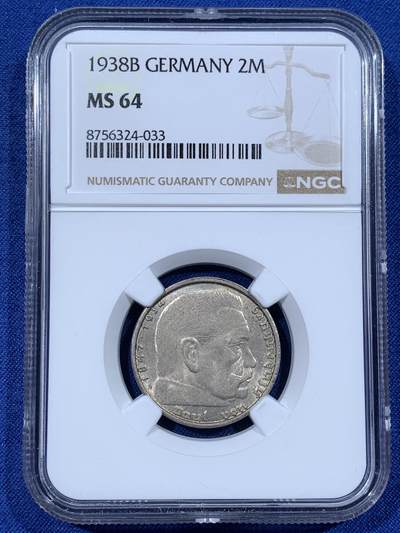 《竞宝斋》第481场 周日，周一 2场连拍 （全场包邮）20级店铺 欢迎送拍 - NGC MS64 德三1938A兴登堡2马克银币 非常难得的分数，币面包浆舒适，观感不错