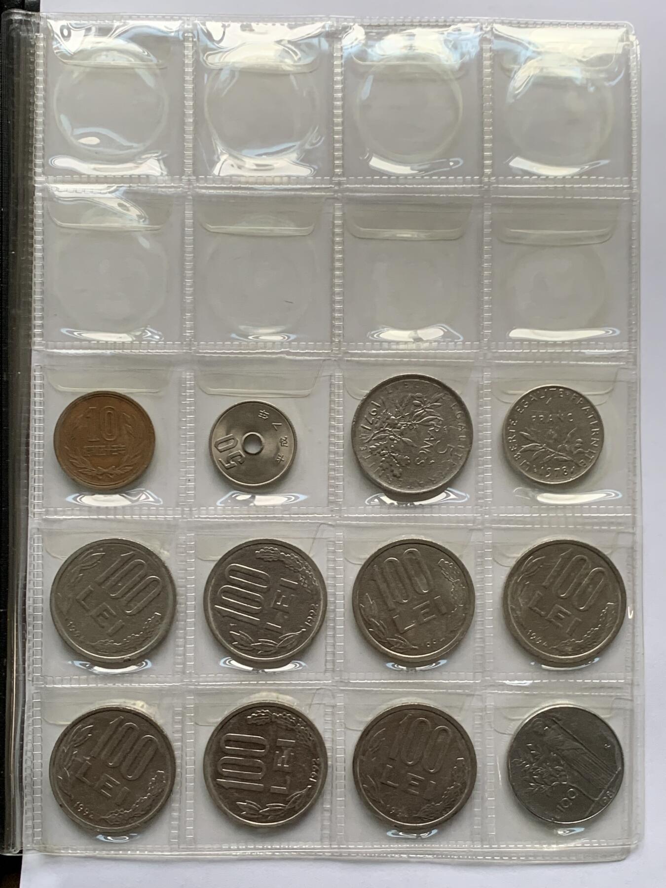 《竞宝斋》第481场 周日，周一 2场连拍 （全场包邮）20级店铺 欢迎送拍 钱币收藏册一本 内含多国钱币 数量细节见图 带册邮寄 正反面都有拍摄 注意数量