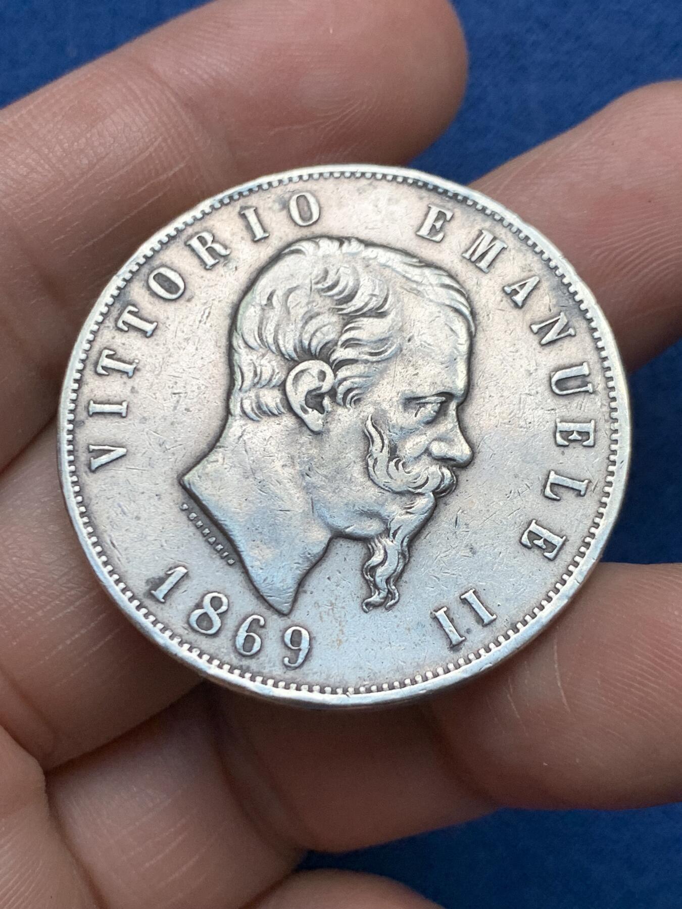 《竞宝斋》第481场 周日，周一 2场连拍 （全场包邮）20级店铺 欢迎送拍 意大利1869年维克托·伊曼纽尔二世5里拉银币 细节见图