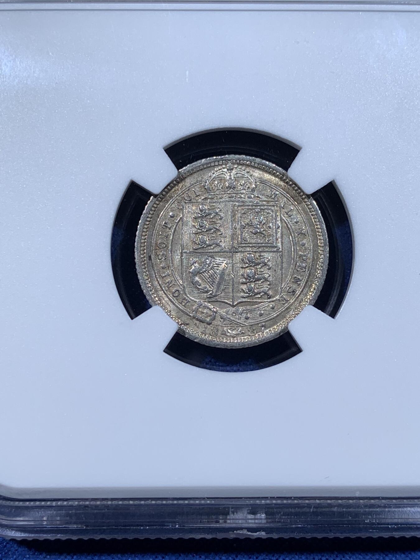 《竞宝斋》第481场 周日，周一 2场连拍 （全场包邮）20级店铺 欢迎送拍 NGC MS62 英国1887年高冠6便士银币，淡彩包浆，基础小精品