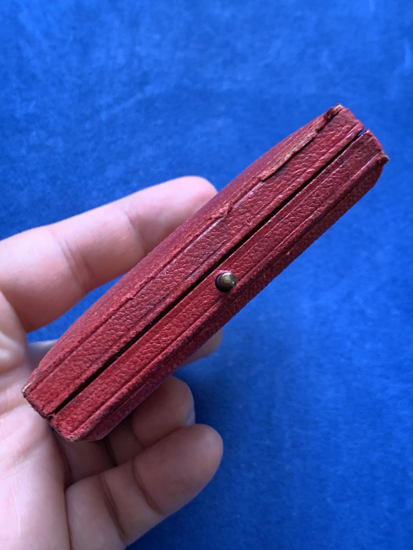 《竞宝斋》第481场 周日，周一 2场连拍 （全场包邮）20级店铺 欢迎送拍 英国1837-1897年维多利亚女王加冕60周年纪念大铜章，带原盒，大尺寸版本，直径55.3mm，重73.1克