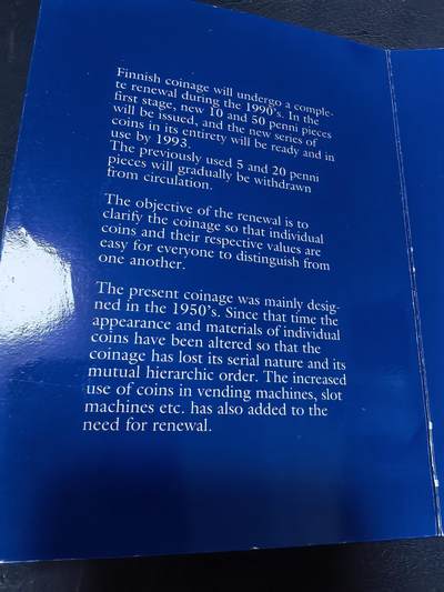 长老汇马年精选第十八场拍卖 1990芬兰4枚官方套币英文版，卡装，3500套