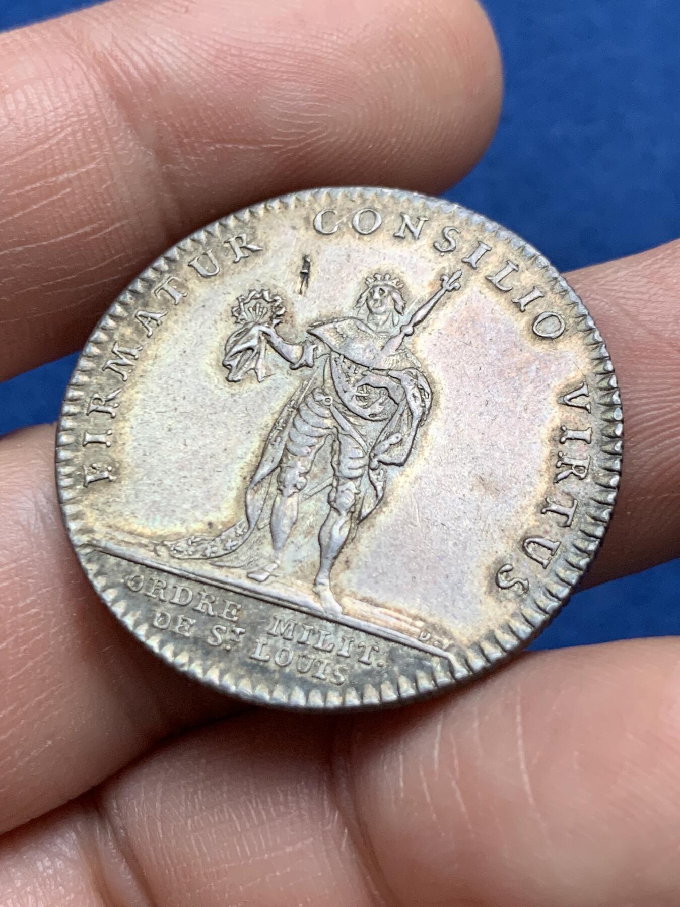 《竞宝斋》第481场 周日，周一 2场连拍 （全场包邮）20级店铺 欢迎送拍 法国路易十五头像圣路易勋章银质代币，9.50g，30.4mm