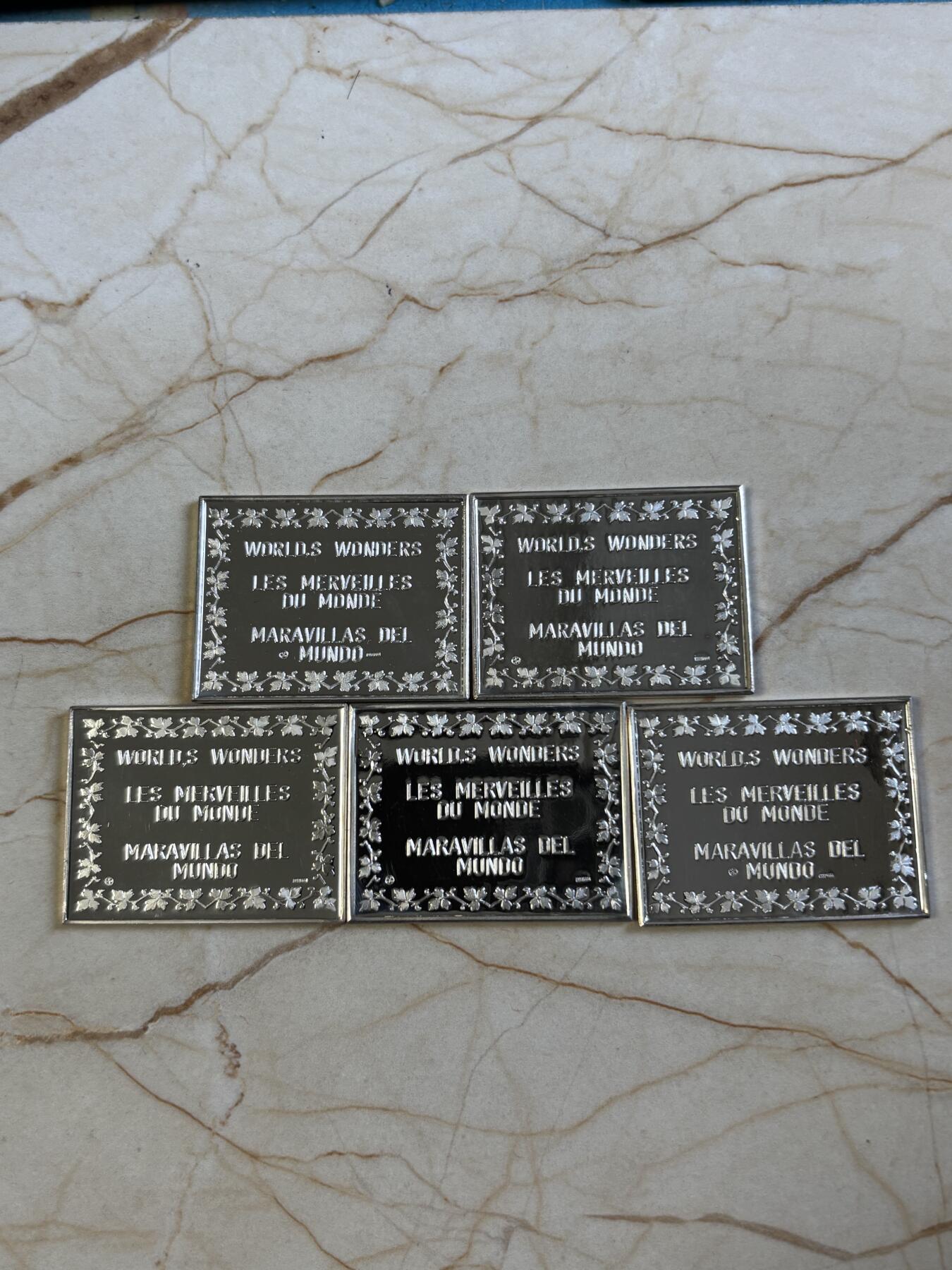 第197期拍卖 世界著名景点纪念纯银章一组十枚，单枚39.5*30.5毫米，总重约140.1克带银戳