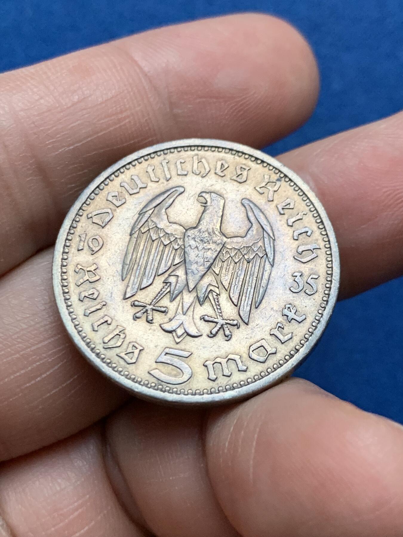 《竞宝斋》第481场 周日，周一 2场连拍 （全场包邮）20级店铺 欢迎送拍 德国1935年A版兴登堡5马克银币