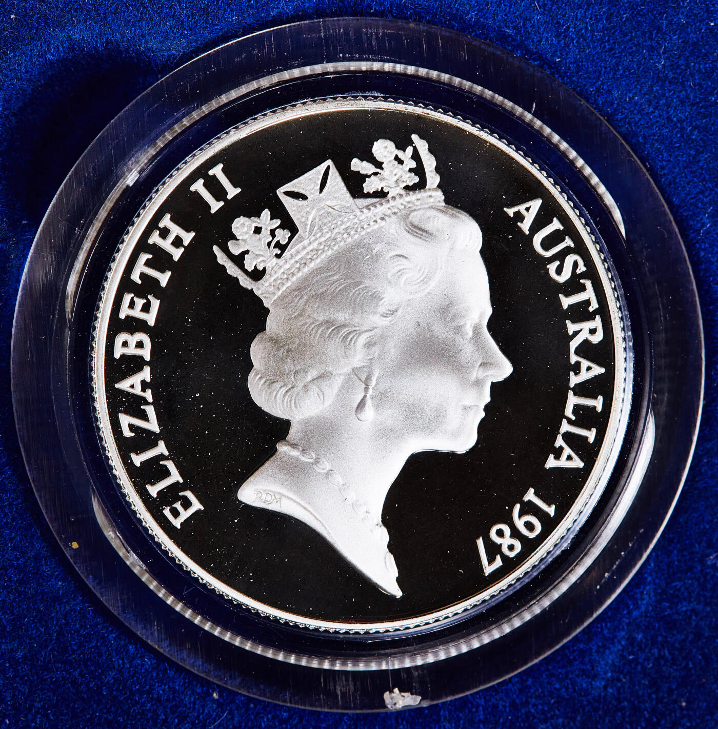 【俄甄集藏】满园春色-2026年(051)04-22星期三 晚 19:30 全场包邮 澳大利亚1987年行政区系列-新南威尔士州10元精制银币，原盒，重20克，925银，发行量50500枚