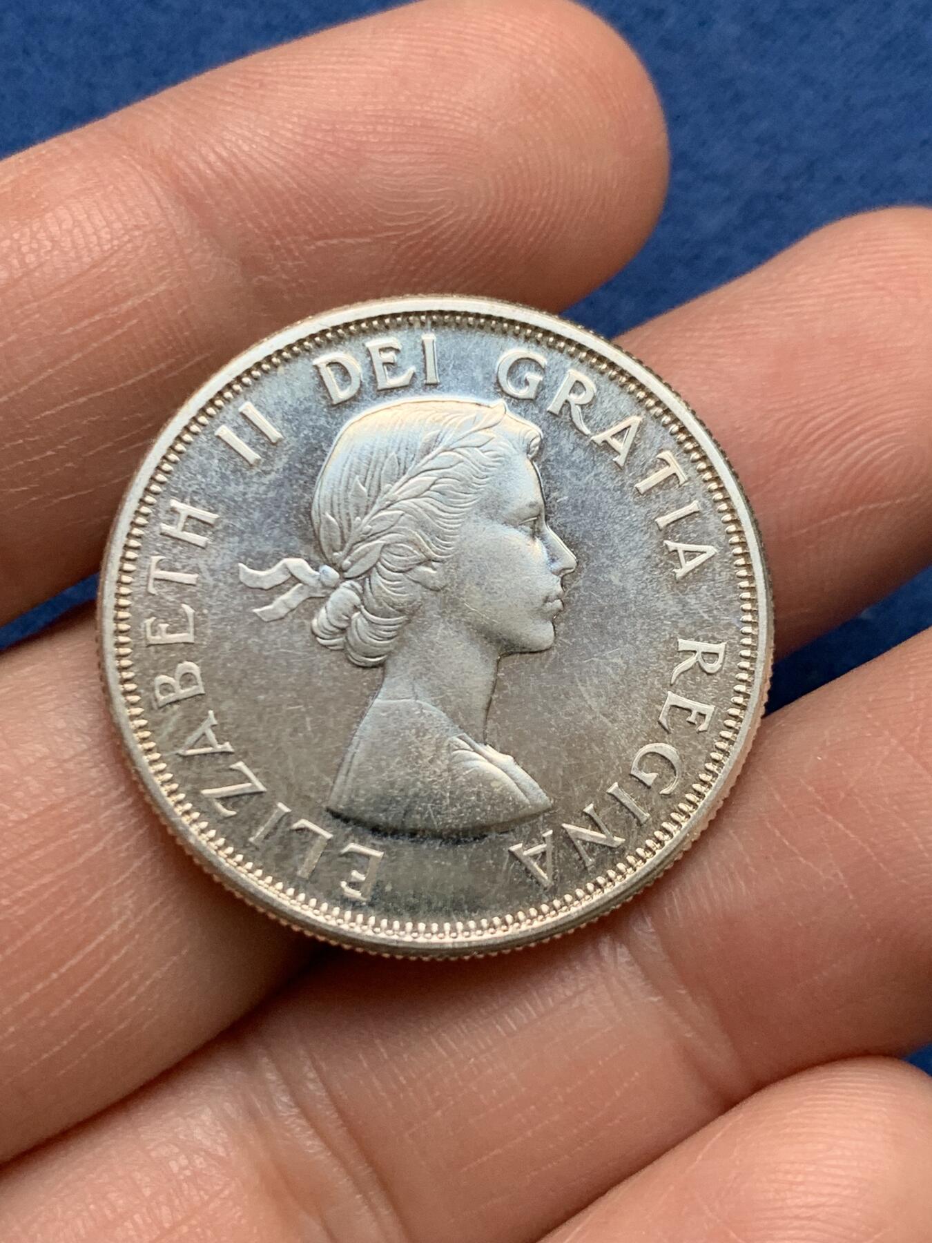 《竞宝斋》第481场 周日，周一 2场连拍 （全场包邮）20级店铺 欢迎送拍 加拿大1964年50分银币