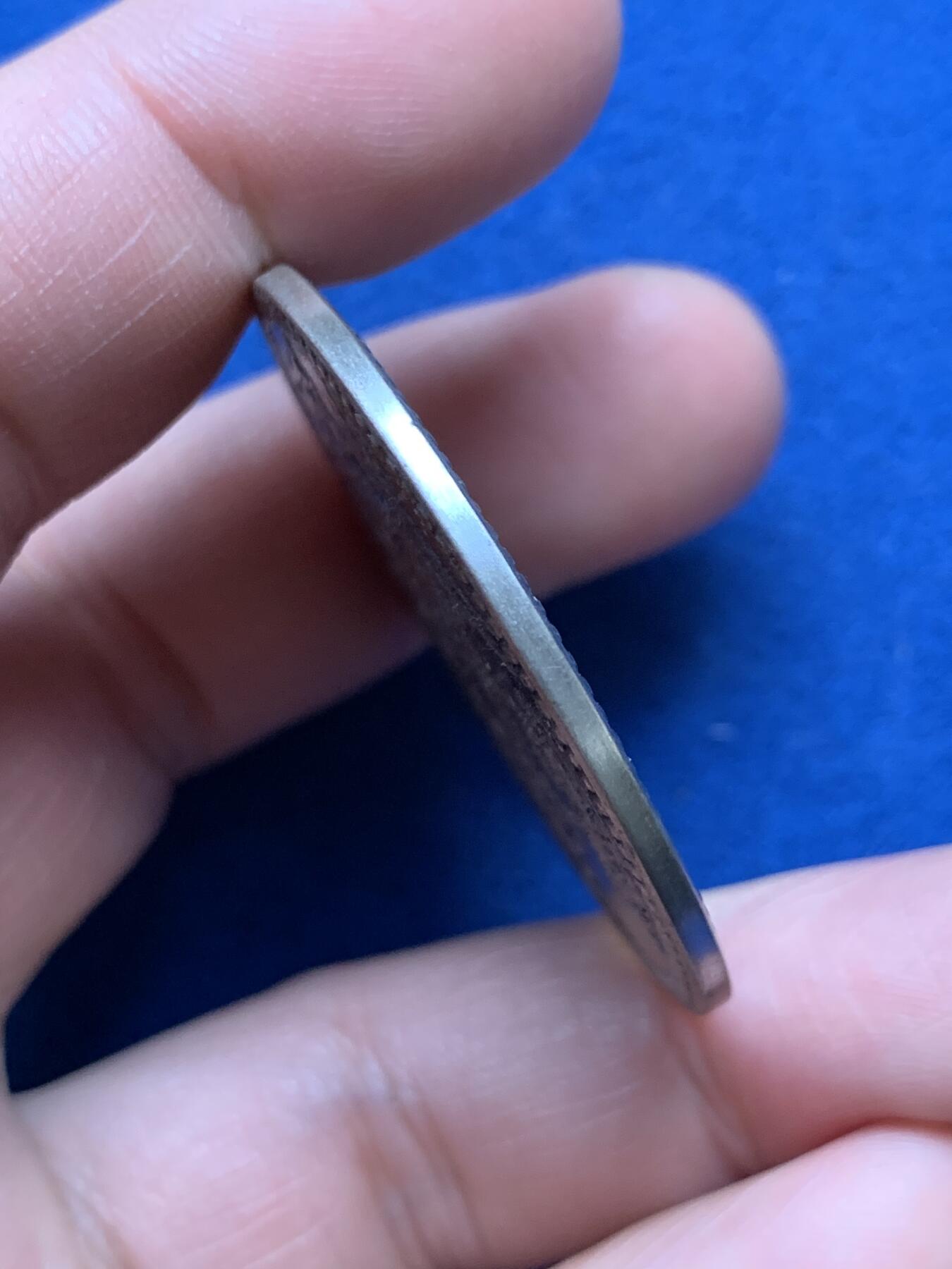 《竞宝斋》第481场 周日，周一 2场连拍 （全场包邮）20级店铺 欢迎送拍 后铸版 1967年瑞士巴塞尔城市景观飞龙纪念章，镀银材质，42mm，25.2克