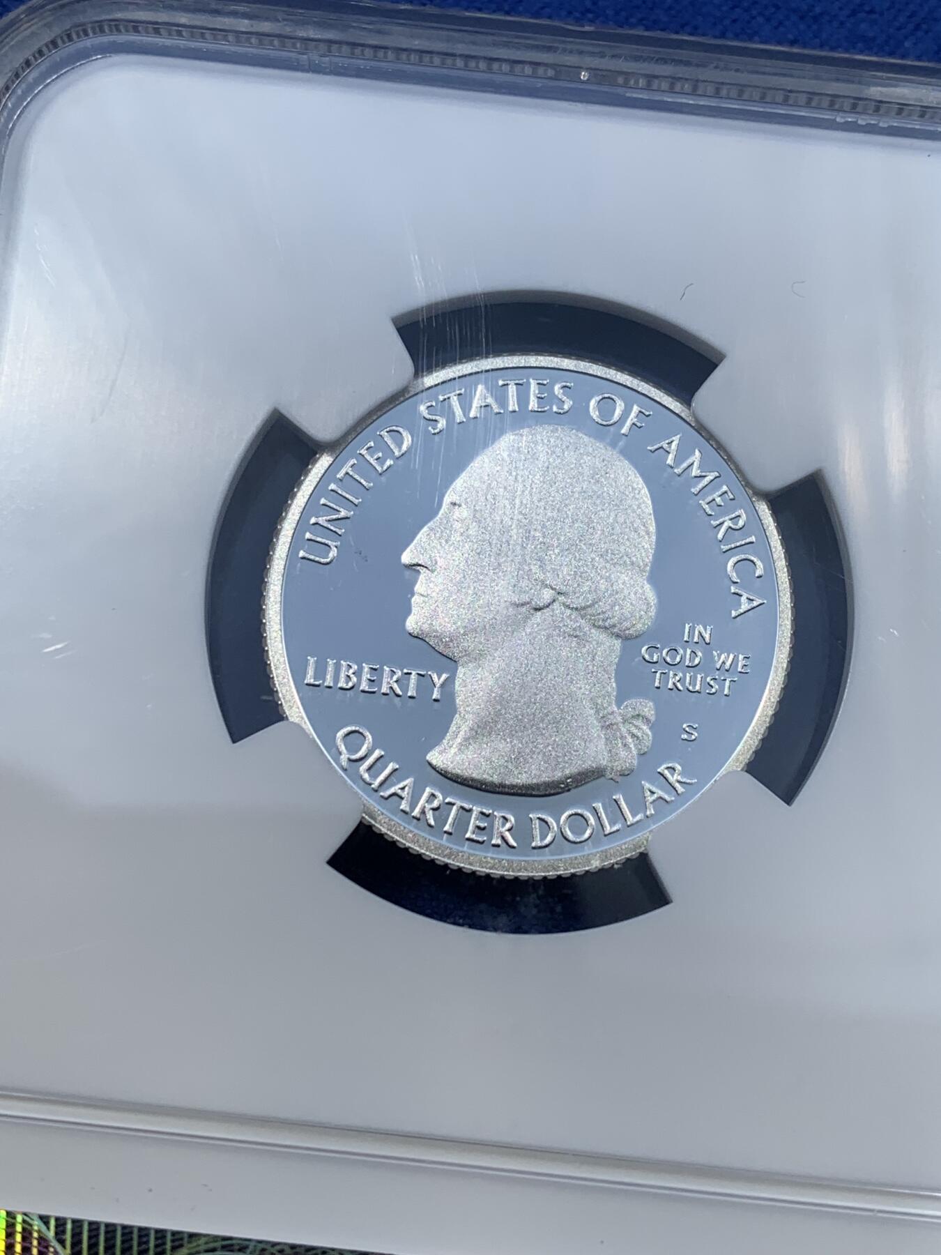 《竞宝斋》第481场 周日，周一 2场连拍 （全场包邮）20级店铺 欢迎送拍 NGC PF69UC 美国2010年美丽美国-约塞米蒂国家公园1/4元精制银币，PROOF精制币，币面清爽干净又舒适，打制精美，小巧精致，状态极佳。