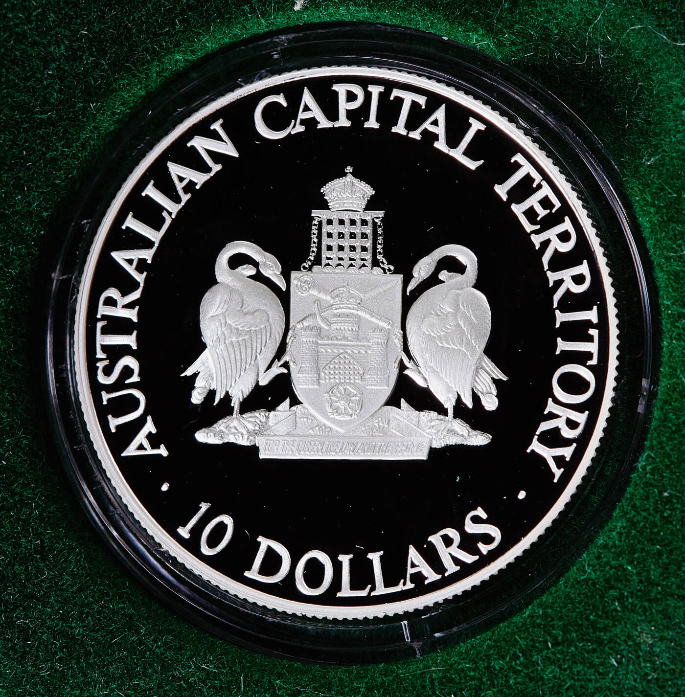 【俄甄集藏】满园春色-2026年(051)04-22星期三 晚 19:30 全场包邮 澳大利亚1993年行政区系列-首都领地10元精制银币，原盒证，重20克，925银，发行量21183枚