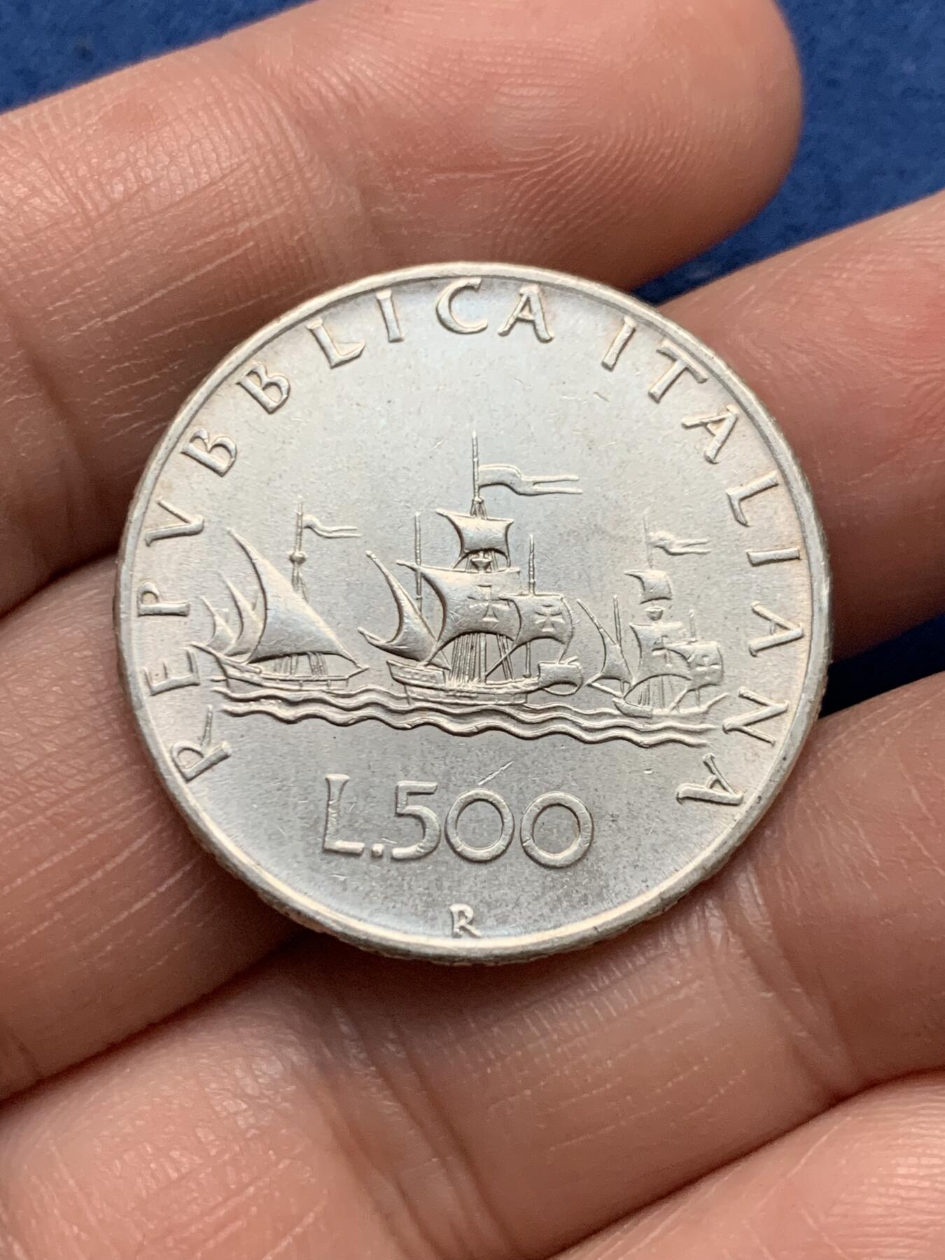 《竞宝斋》第481场 周日，周一 2场连拍 （全场包邮）20级店铺 欢迎送拍 意大利1965年美女帆船500里拉银币 底板光泽度不错 好品裸币不多了