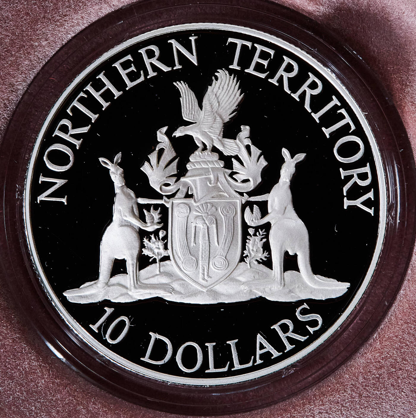 【俄甄集藏】满园春色-2026年(051)04-22星期三 晚 19:30 全场包邮 澳大利亚1992年行政区系列-北领地10元精制银币，原盒证，重20克，925银，发行量24404枚