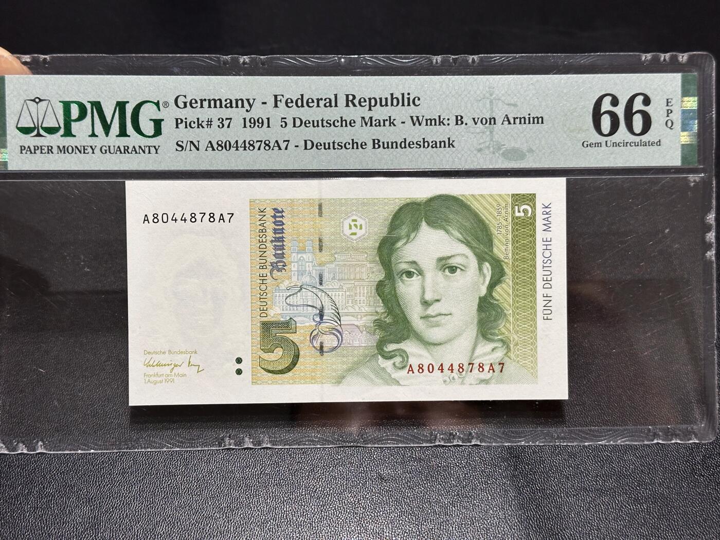 《外钞收藏家》第六百二十八期（精品百拍场）（长期征集拍品、欢迎藏友们联系合作） 1991年德国末版5马克 PMG66 AA冠