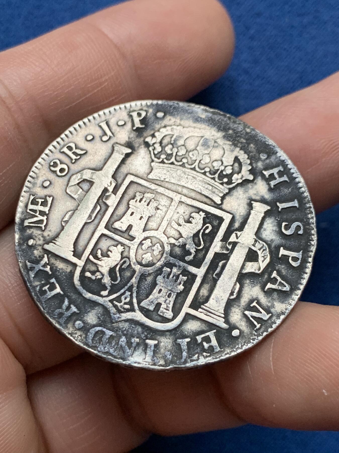 《竞宝斋》第481场 周日，周一 2场连拍 （全场包邮）20级店铺 欢迎送拍 西属秘鲁1808年卡洛斯四世8R银币